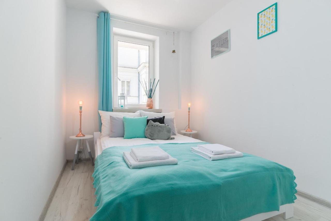 Rent Like - śniadeckich 17a * Warszawa